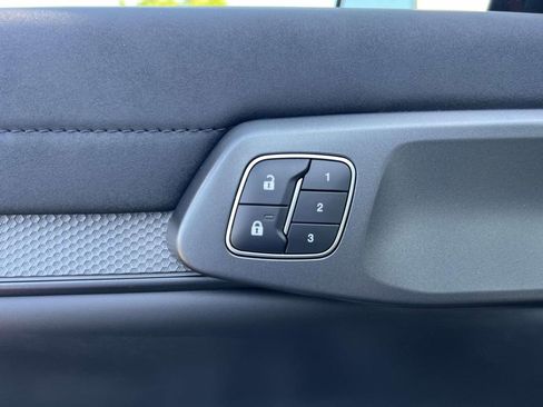 Used 2025 Ford Ranger Raptor AWD/4WD image 16