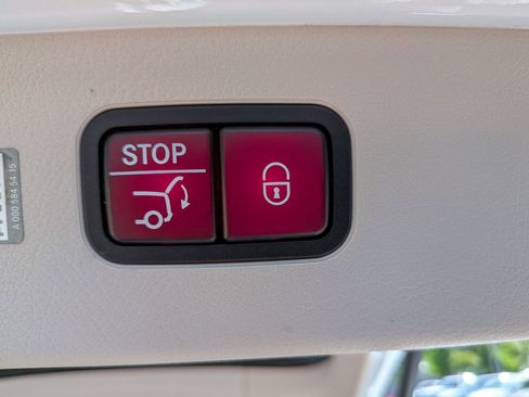 Used 2023 Mercedes-Benz EQS 450+ SUV image 35