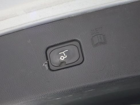 Used 2024 Ford Edge ST-Line AWD/4WD image 19
