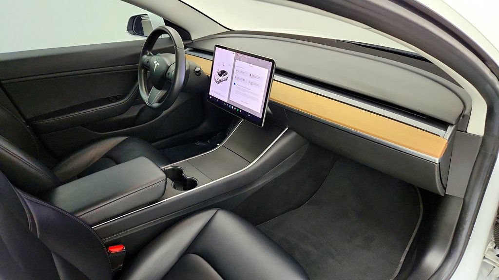 Used 2018 Tesla Model 3 Long Range AWD/4WD image 29