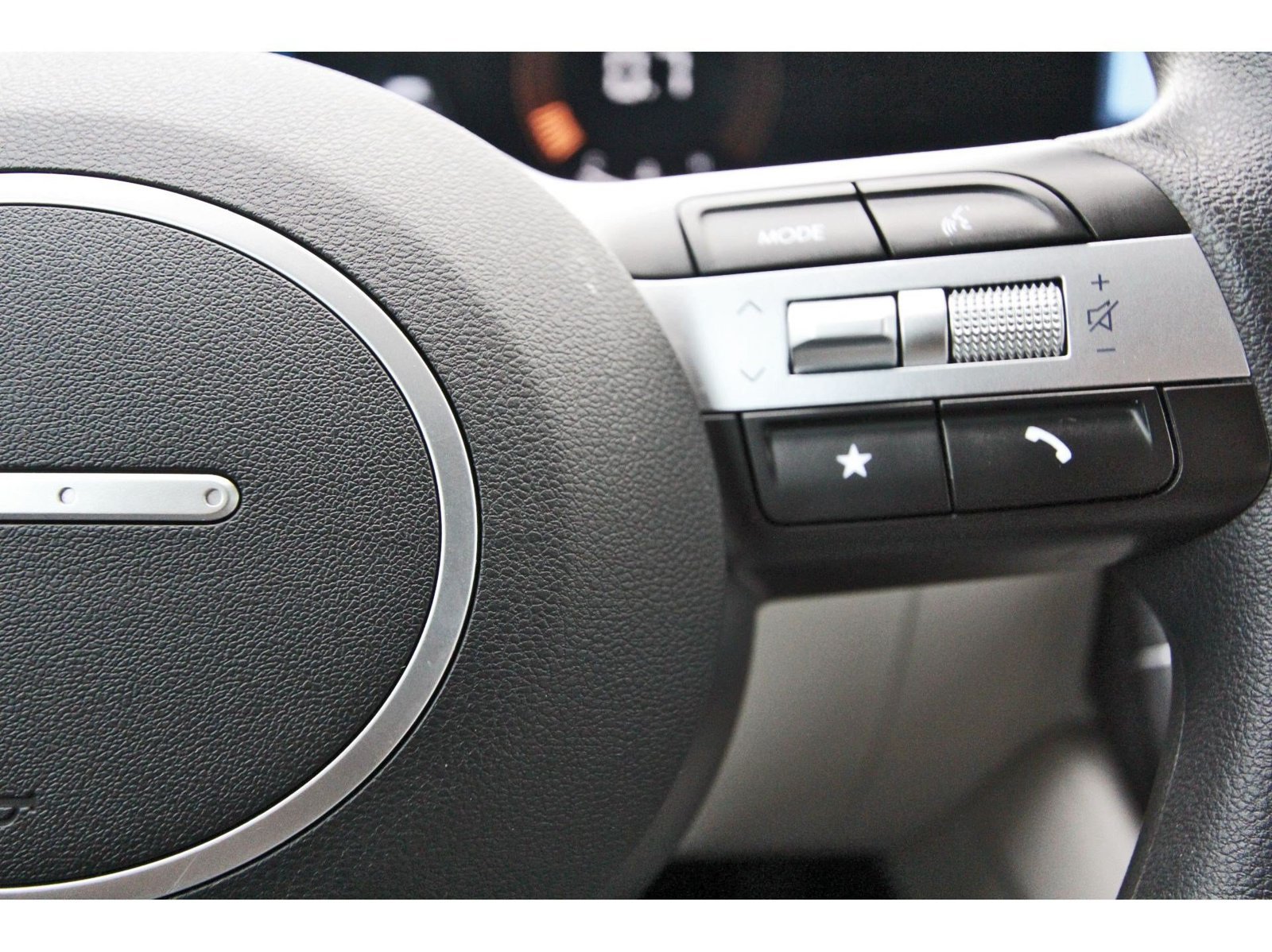 Used 2026 Hyundai Tucson SE FWD image 18