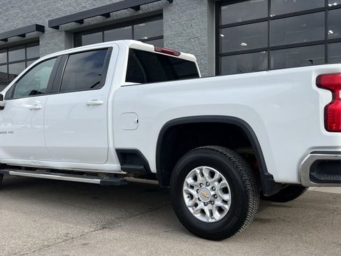Used 2023 Chevrolet Silverado 2500 LT w/ Convenience Package image 5