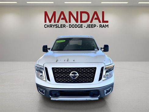 Used 2018 Nissan Titan PRO-4X w/ Pro-4x Utility Package image 3