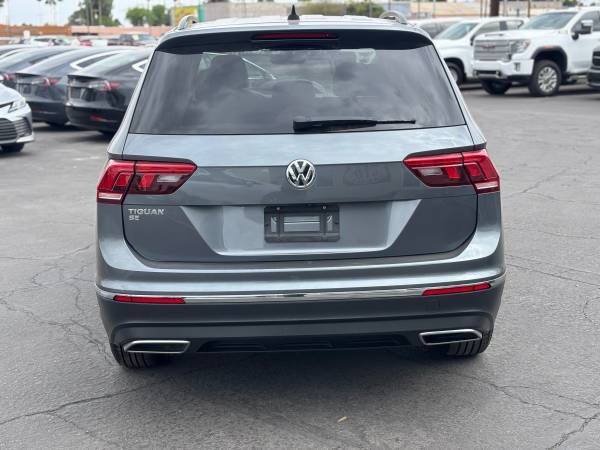 Used 2021 Volkswagen Tiguan SE FWD image 4