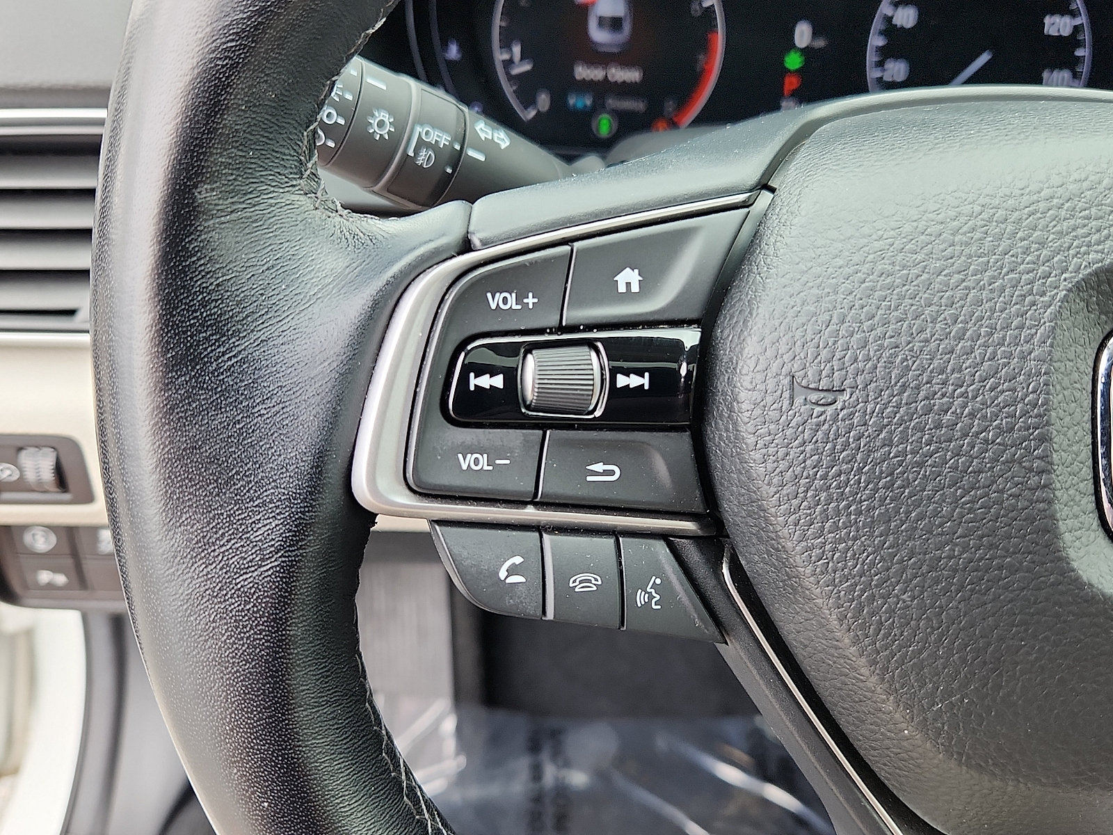 Used 2022 Honda Accord EX-L image 21