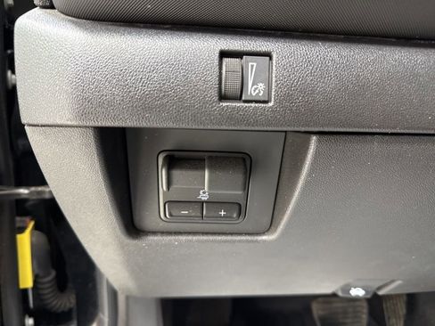 Used 2024 Chevrolet Colorado Z71 w/ Advanced Trailering Package image 19