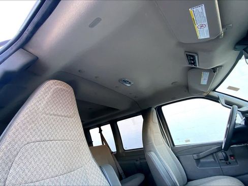 Used 2020 Chevrolet Express 3500 LT w/ LT Preferred Equipment Group image 31