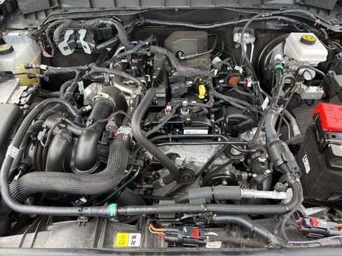 Used 2024 Ford Bronco Big Bend image 18