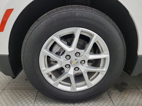 Used 2022 Chevrolet Equinox LS w/ LS Convenience Package image 31