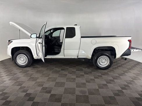 Used 2025 Toyota Tacoma SR RWD image 9