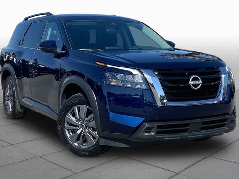 Used 2025 Nissan Pathfinder SV AWD/4WD image 3