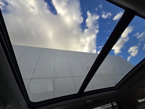 New 2026 Cadillac Escalade ESV Platinum Sport w/ LPO, ONYX Package image 36