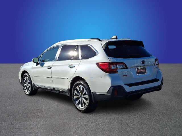 Used 2019 Subaru Outback 2.5i Touring AWD/4WD image 6