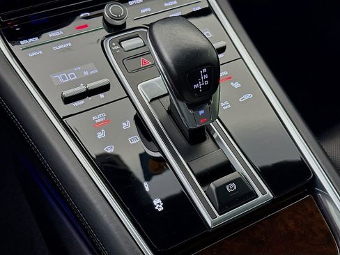Certified 2017 Porsche Panamera Turbo AWD/4WD image 22