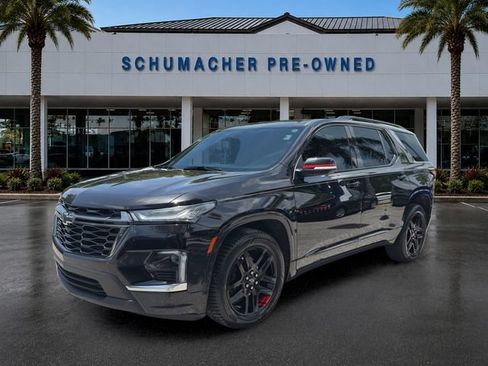 Used 2023 Chevrolet Traverse Premier w/ Redline Edition AWD/4WD image 3
