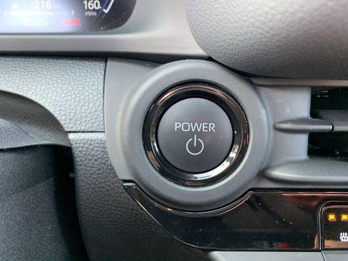 Used 2025 Toyota Crown Signia image 24