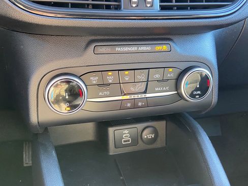 Used 2026 Ford Escape ST-Line image 19