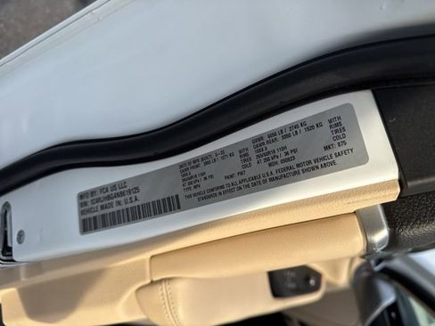 Certified 2022 Jeep Grand Cherokee Limited image 31