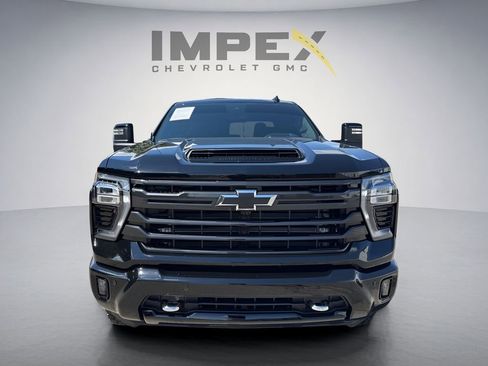 Used 2026 Chevrolet Silverado 2500 High Country w/ High Country Premium Package AWD/4WD image 1