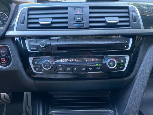 Used 2017 BMW 340i xDrive Sedan AWD/4WD image 34