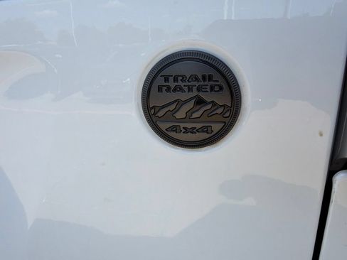 Used 2022 Jeep Wrangler Unlimited Sport AWD/4WD image 11