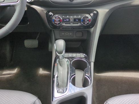 Used 2023 Buick Encore GX Essence w/ Experience Buick Package FWD image 20