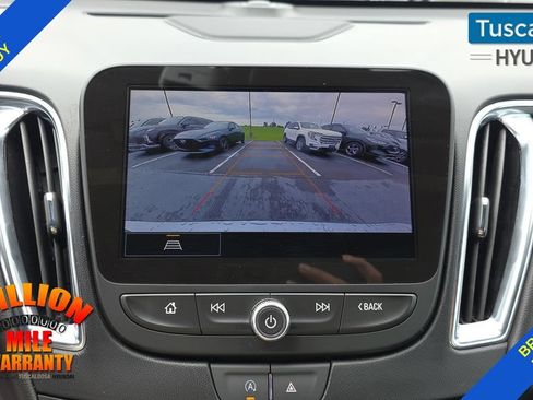 Used 2024 Chevrolet Malibu LT FWD image 19