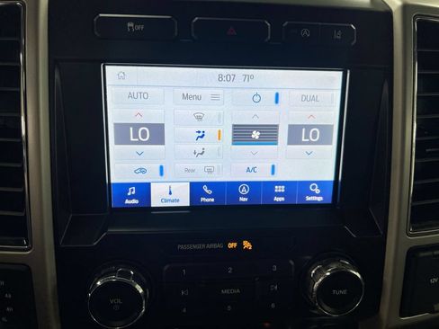 Used 2020 Ford F150 Lariat AWD/4WD image 17