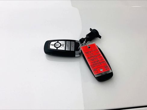 Used 2025 Ford Explorer ST-Line image 14