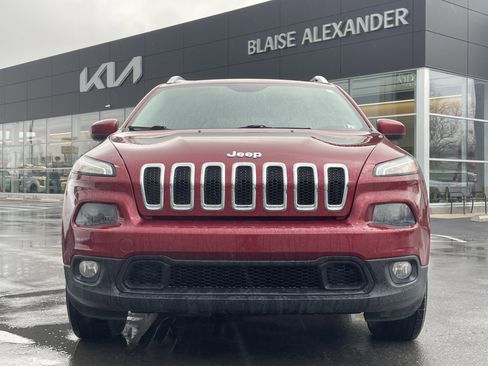 Used 2014 Jeep Cherokee Latitude w/ Comfort/Convenience Group image 9