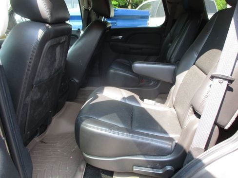 Used 2011 Chevrolet Tahoe LTZ image 8