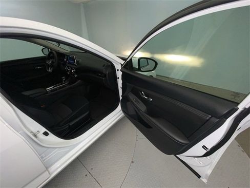 Used 2023 Nissan Sentra SV image 23