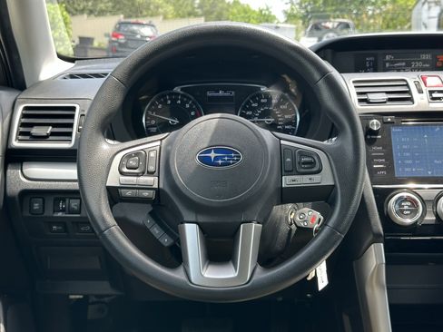 Used 2018 Subaru Forester 2.5i Premium AWD/4WD image 18