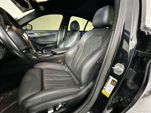 Used 2022 BMW 540i w/ Premium Package image 15