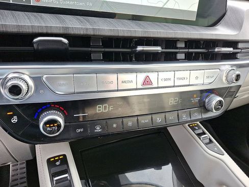 Used 2024 Kia Telluride SX Prestige image 17