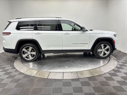 Used 2022 Jeep Grand Cherokee L Limited AWD/4WD image 17