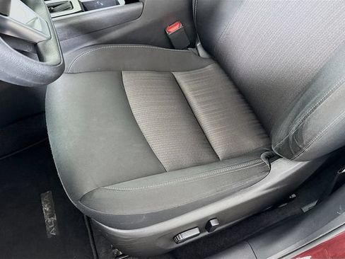 Used 2024 Nissan Altima 2.5 SV FWD image 24
