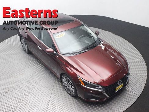 Used 2023 Nissan Altima 2.5 SL FWD image 3