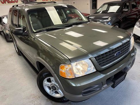Used 2002 Ford Explorer XLT image 8
