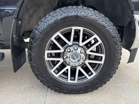 Used 2018 Ford F350 Lariat image 55