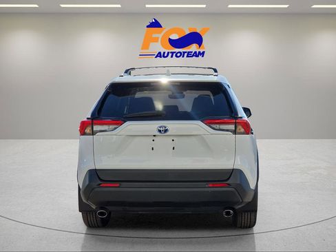 Used 2023 Toyota RAV4 XLE w/ Convenience Package image 4
