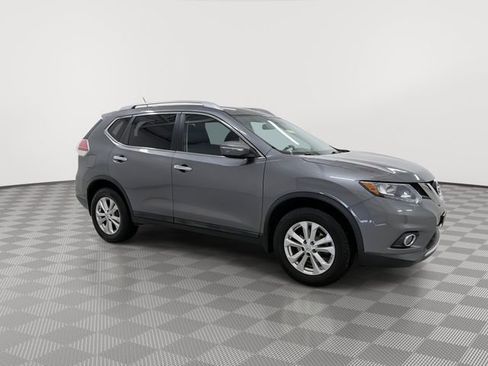 Used 2015 Nissan Rogue SV image 13