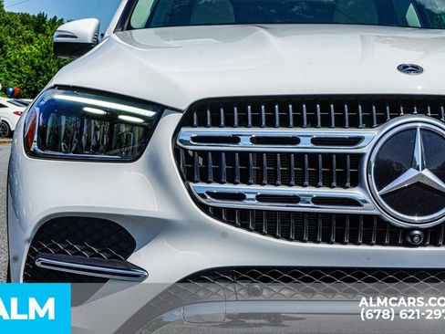Used 2025 Mercedes-Benz GLE 350 4MATIC image 11