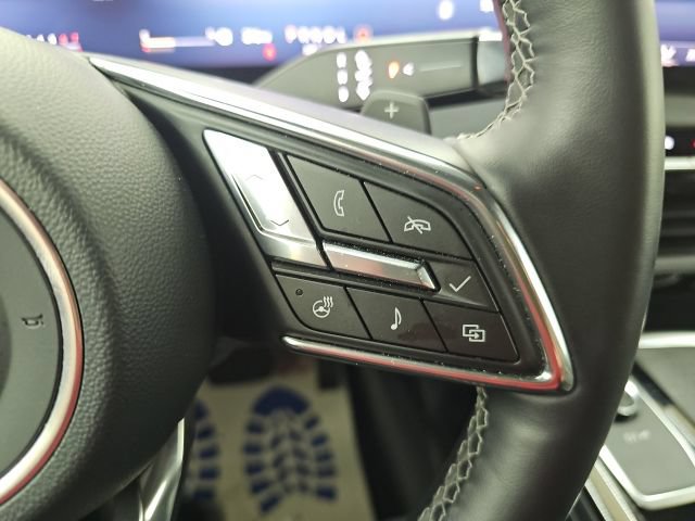 Used 2025 Buick Enclave Preferred AWD/4WD image 13