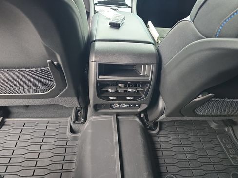 Used 2024 Jeep Grand Cherokee Trailhawk w/ Luxury Tech Group III AWD/4WD image 27