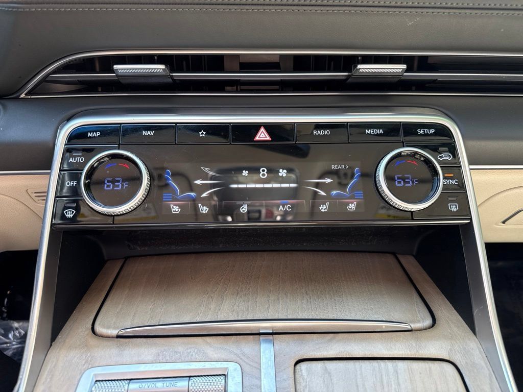 Certified 2024 Genesis GV80 3.5T Advanced w/ Advanced Package AWD/4WD image 23