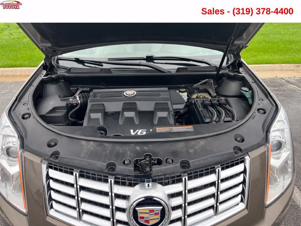 Used 2015 Cadillac SRX Luxury w/ Driver Awareness Package FWD image 22