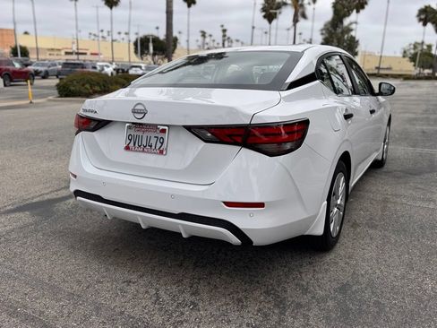 Certified 2025 Nissan Sentra S FWD image 8