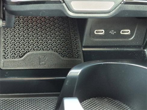 Certified 2025 Mercedes-Benz C 300 Sedan image 20