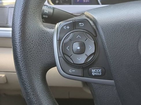 Used 2012 Toyota Camry LE FWD image 23